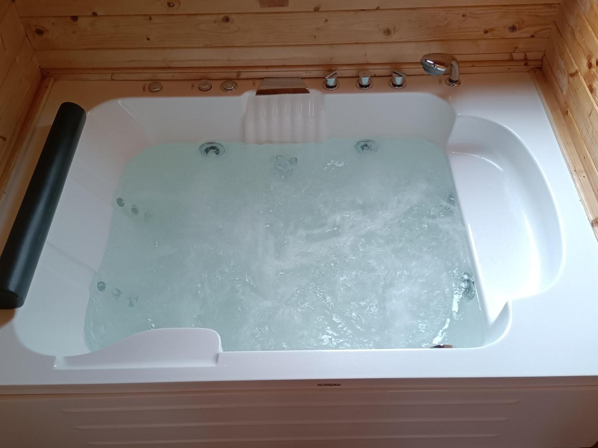 La Dehesilla De Toledo Escapada Romantica Jacuzzi Sillon Tantrico Кобиса Экстерьер фото